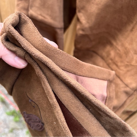 ST. JOHN BY MARIE GRAY micro suede embroidered patch flare high rise pants 4 EUC - Picture 11 of 16